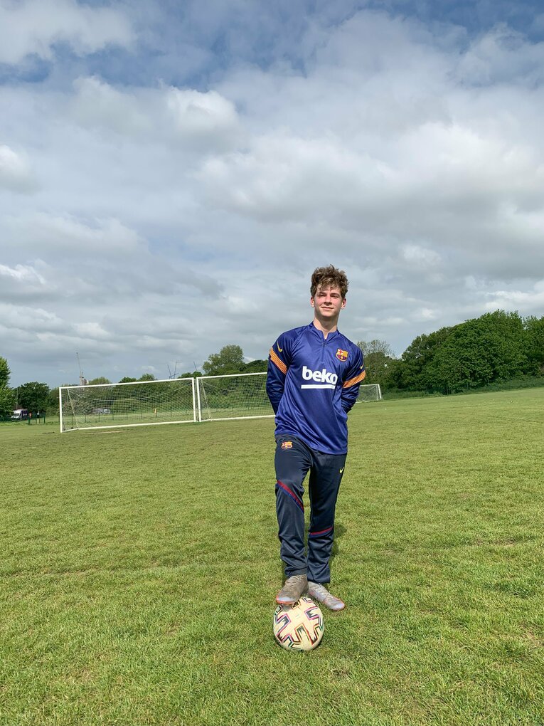 ウクライナから避難してきた青年（1／2枚）　©Yoichi Igawa　