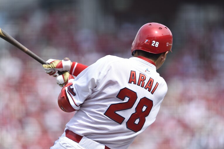 どんな瞬間も「絵になる男」広島カープ・新井貴浩監督の現役時代　©︎Nanae Suzuki