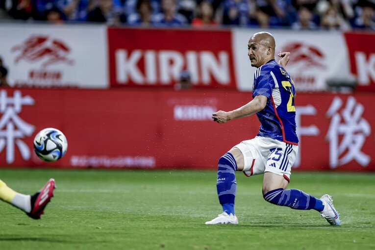 75分、途中出場から決定的な4点目を決めた前田大然　©Kiichi Matsumoto