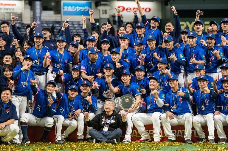 初優勝に喜びを爆発させる台湾代表の選手たち　©︎Nanae Suzuki