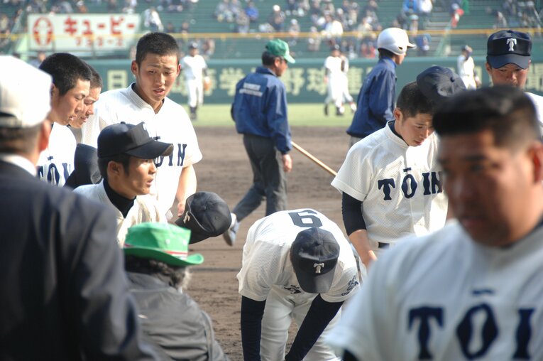 大阪桐蔭高時代の中田翔　©BUNGEISHUNJU