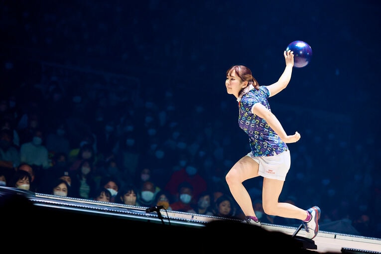 プロボウラー部門女子3位の坂本かやプロ　©Kayo Sekiguchi