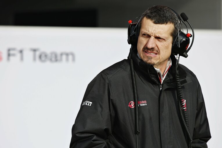 F1参入当時のチーム代表、ギュンター・シュタイナー。2019年から放映開始されたF1ドキュメンタリー番組で人気を博し、F1界の名物男になった　©Haas F1 Team