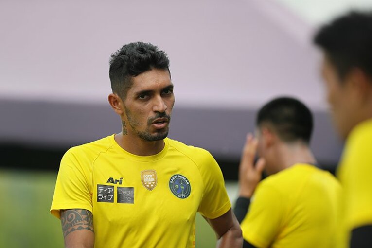 タイ1部監督・石井正忠に聞く、前編。日本人指導者への期待と現地事情。(3)