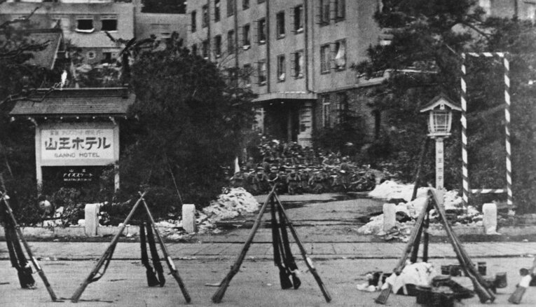 「二・二六事件」での山王ホテルの反乱部隊　©JIJI PRESS