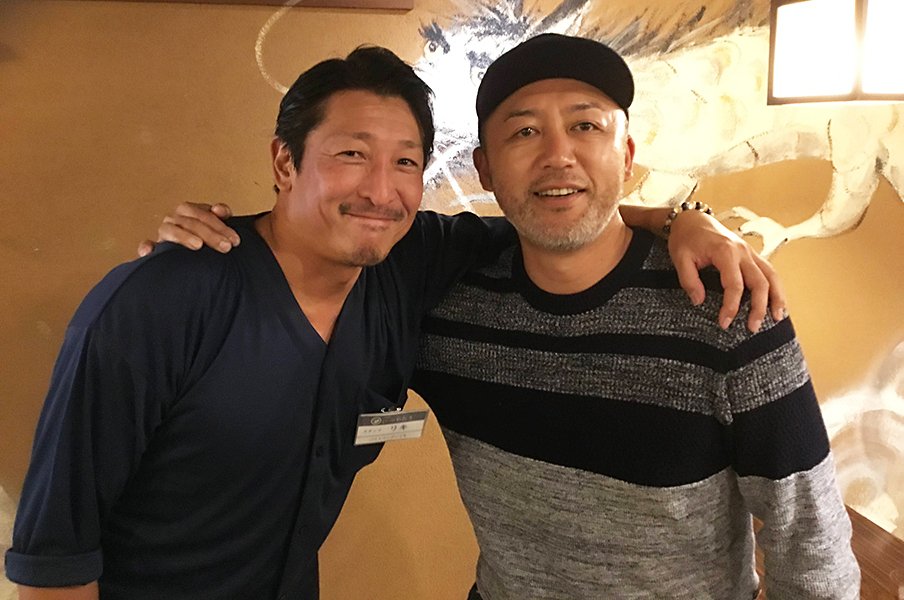 6年ぶりに復活“二代目”「もつ鍋わたり」ベイスターズへの毒舌も健在「モバ浜の話なんかするんじゃねぇよ」<Number Web> photograph by Hidenobu Murase