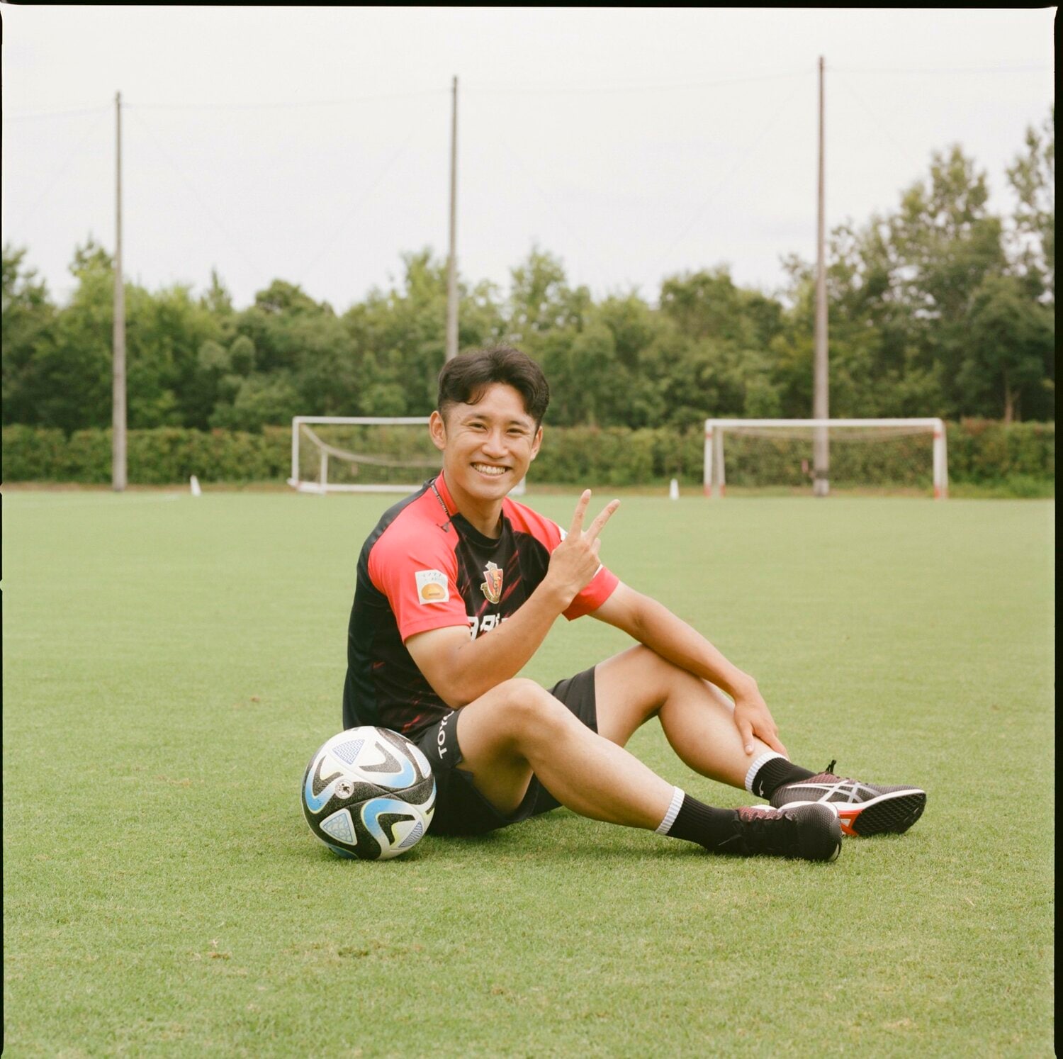 表情や明るさだけでなく、発する言葉も魅力の1つ　©Yudai Emmei