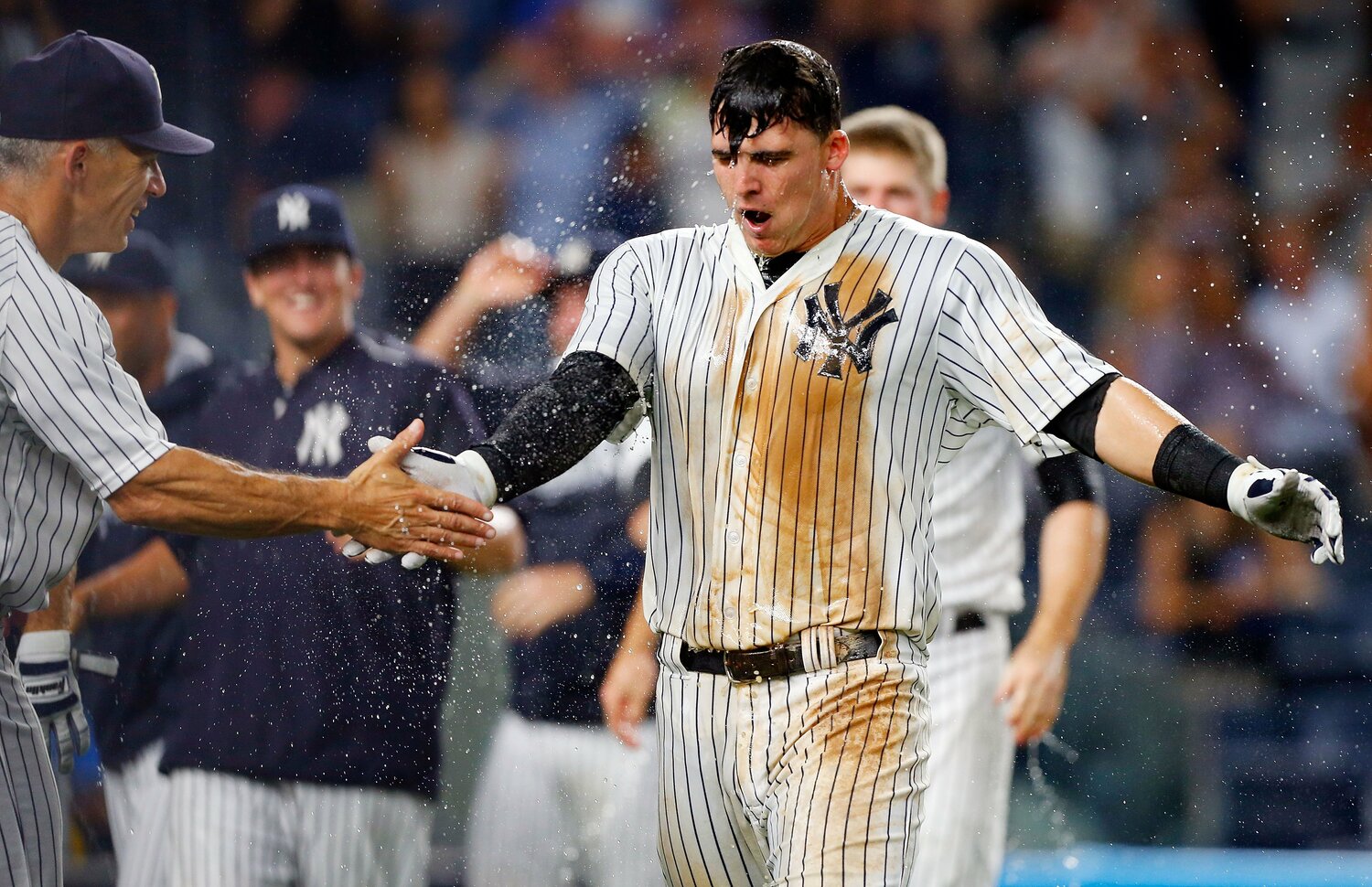 2016年9月、7番打者としてサヨナラホームランを放ち、泥だらけのユニフォームでホームイン。ちなみに8番には後のホームランキング、ジャッジが名を連ねていた ©Getty Images
