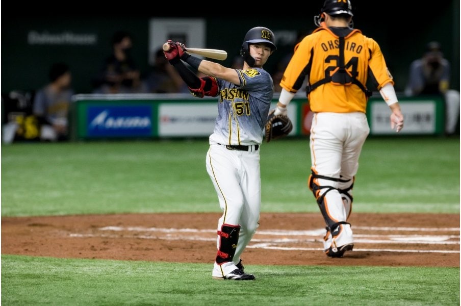 佐藤輝明の影に隠れているが、ラッキーボーイとなっている小柄なルーキー中野©Kiichi Matsumoto