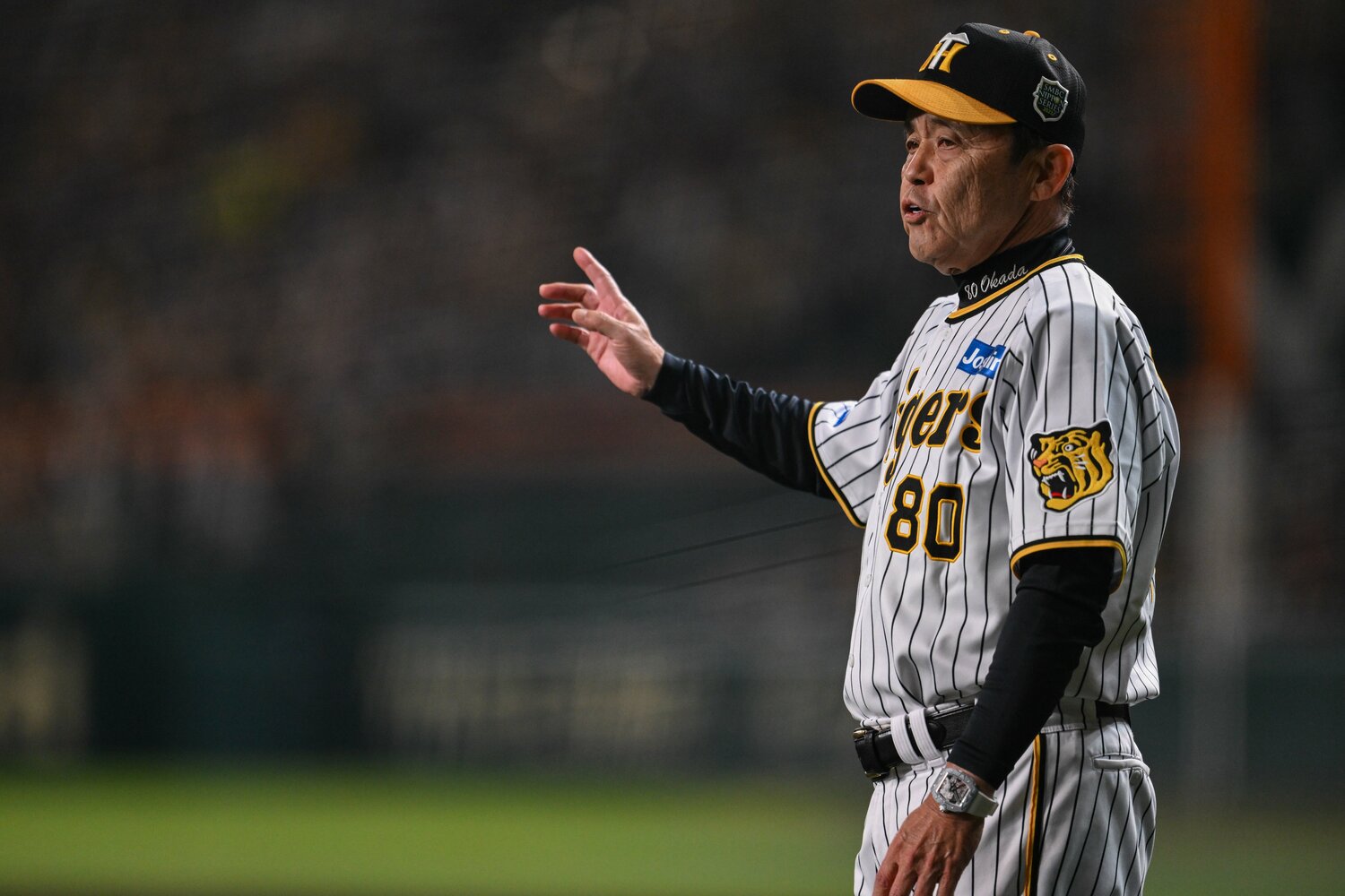 シーズン前に四球の査定アップをチームで共有したという岡田監督　©Nanae Suzuki