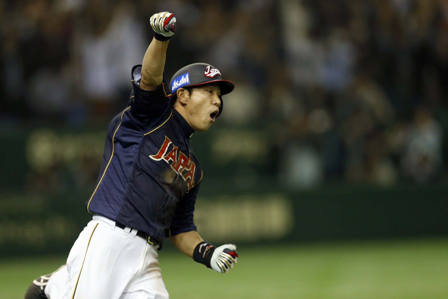2013年WBCの台湾戦で9回に同点のタイムリーを放った井端弘和　©︎Getty Images