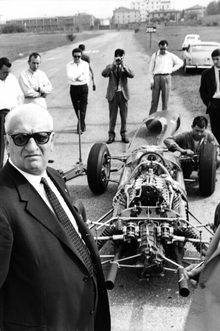 フェラーリの創設者であり、F1チームのオーナーでもあったエンツォ・フェラーリ。88年に90歳で亡くなった
