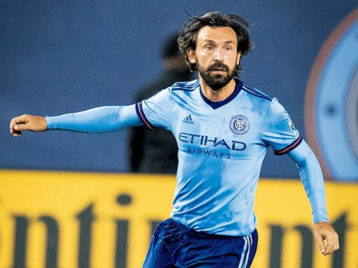 司令塔ピルロが現役引退。名監督への転身なるか。～名監督の条件が「人脈」になる時代に～＜Number Web＞ photograph by Getty Images