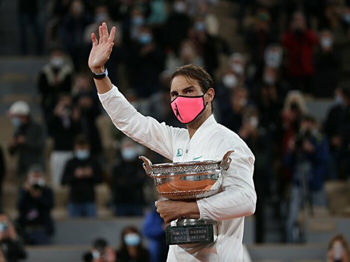 全仏のユルい感染症対策は「結果オーライ」？ IOCバッハ会長に東京五輪の開催を尋ねると…＜Number Web＞ photograph by Hiromasa Mano