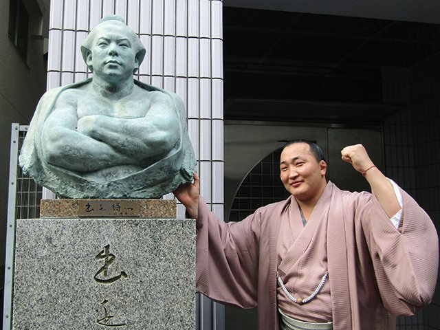 新生・九重部屋初の新入幕、千代翔馬。2人の師匠の教えを胸に土俵に
