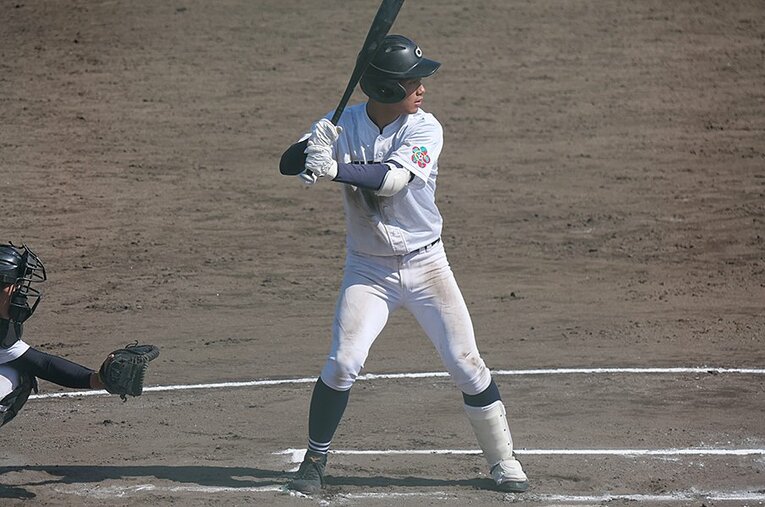 抜群の走塁で目立った中京大中京2年・細江泰斗（遊撃手）。足だけでなく、ホームランを放つなど打撃でも魅せた ／ photograph by PABB-lab