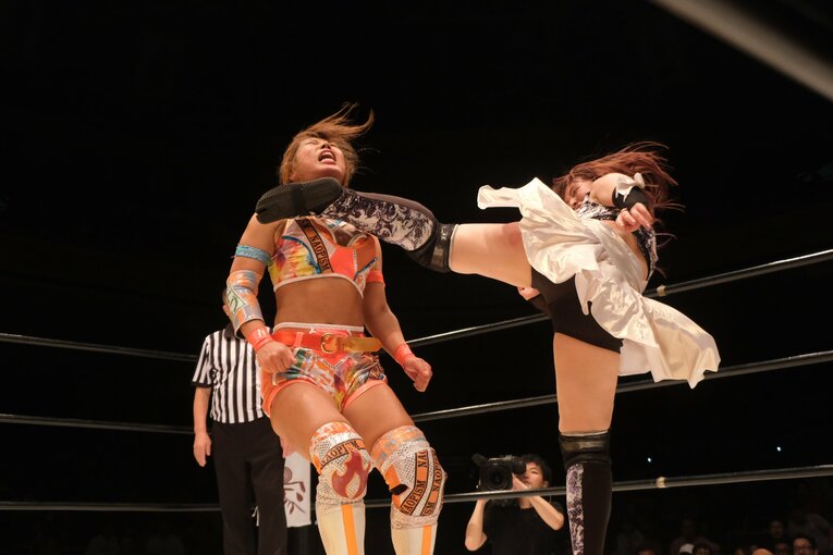 「この子は強いよ」神取忍が認めた…格闘界のホープだったNØRIがプロレスに受けた衝撃「神取さんがRIZINでギャビと…こういうのアリなのか」《特別グラビア》(77)