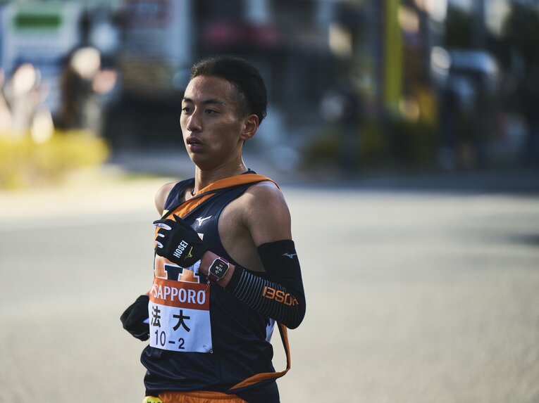 2区を走った法政大・内田隼太（4年）　©Yuki Suenaga