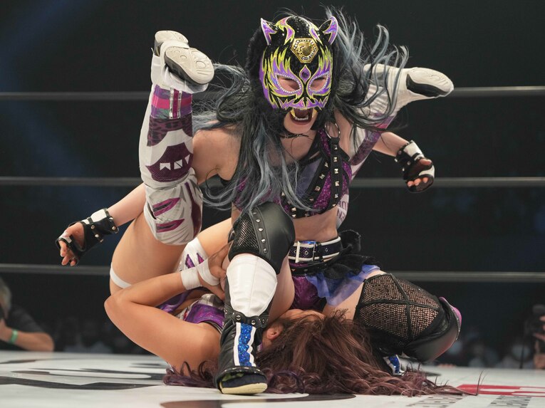 丸め込み合戦も超高速　©Essei Hara