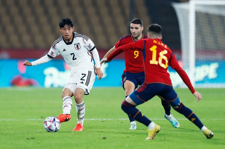 W杯前に日本人カメラマンが撮ったU-21スペインvs日本「リアルな実力差」ハイプレス空転の完敗を“未来予測”にしないためには… (33)