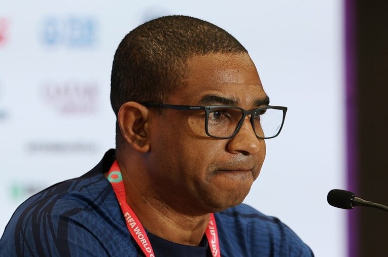 カタールW杯ブラジル代表コーチを務めたサンパイオに、母国のセレソンと日本代表について“ココだけの話”を聞いた ／ photograph by Patrick Smith-FIFA/Getty Images