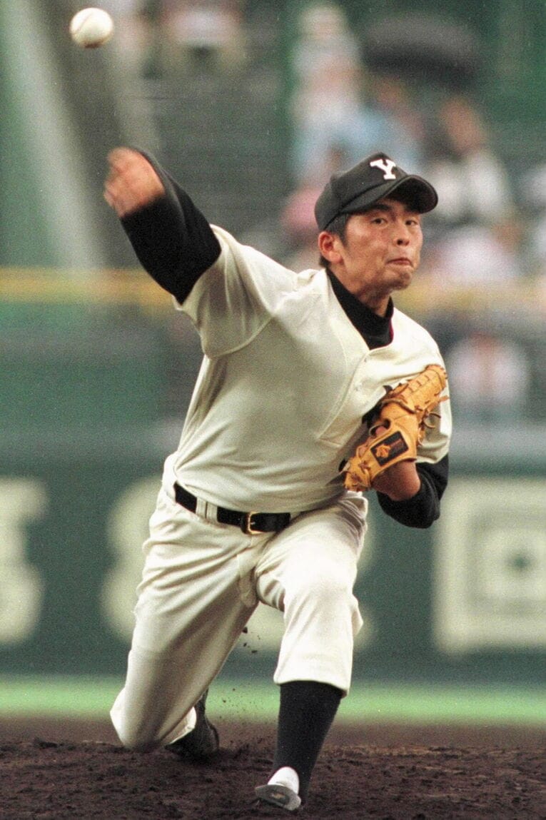 2000年夏の甲子園で智弁和歌山相手に177球を投げた香月涼太。のちにオリックス、巨人などで活躍した　©JIJI PRESS