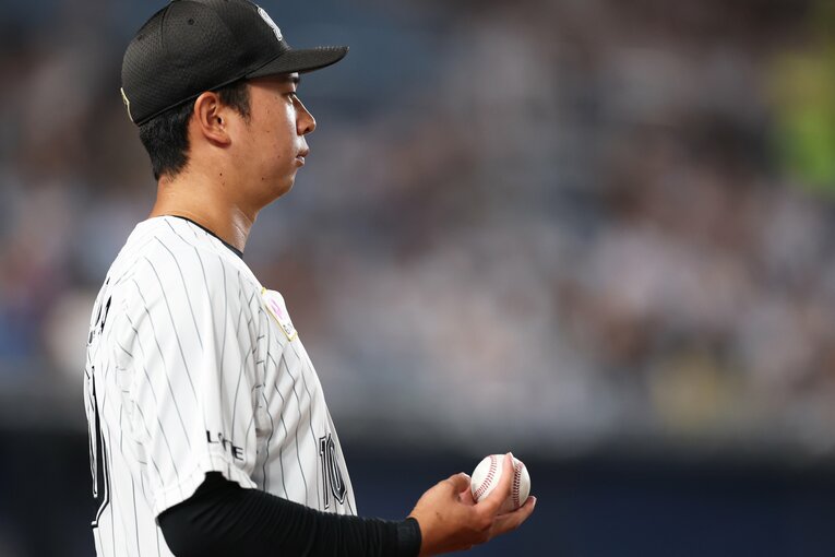 抽選に3度敗れた後のロッテドラ1・上田希由翔（明治大）だがシーズン序盤は一軍でも活躍。故障で離脱もあったが、来季に捲土重来を期す　©JIJI PRESS