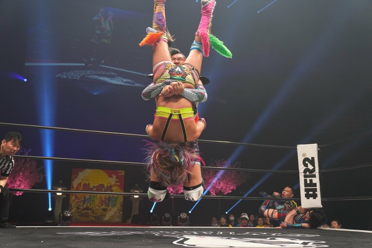 「お前、あの騒動があったのによく来たな」“今のプロレス批判”で炎上した前田日明に、ウナギ・サヤカがモノ申した真意「ぶん殴られようが…」(27)