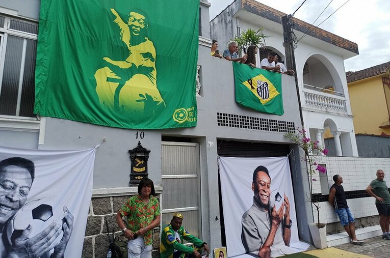 フットボールの王様ペレ。ブラジルは彼を盛大に送り出した ／ photograph by Hiroaki Sawada