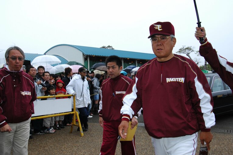 楽天時代の野村監督　©Takashi Shimizu