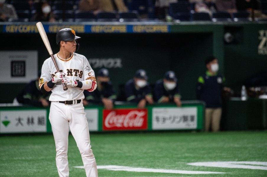 巨人“10連敗で大失速”のポイント、坂本勇人<阪神戦6-0からの交代>の真相とは? 原監督は「用兵のミス」と語ったが、実は…<Number Web> photograph by Nanae Suzuki
