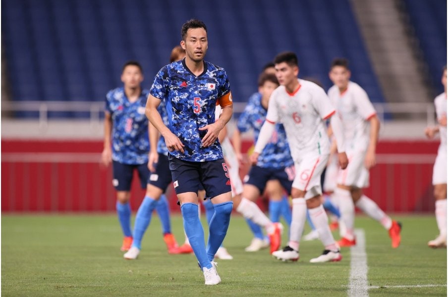 吉田の指摘をチーム全体で共有できるか©Takuya Kaneko/JMPA