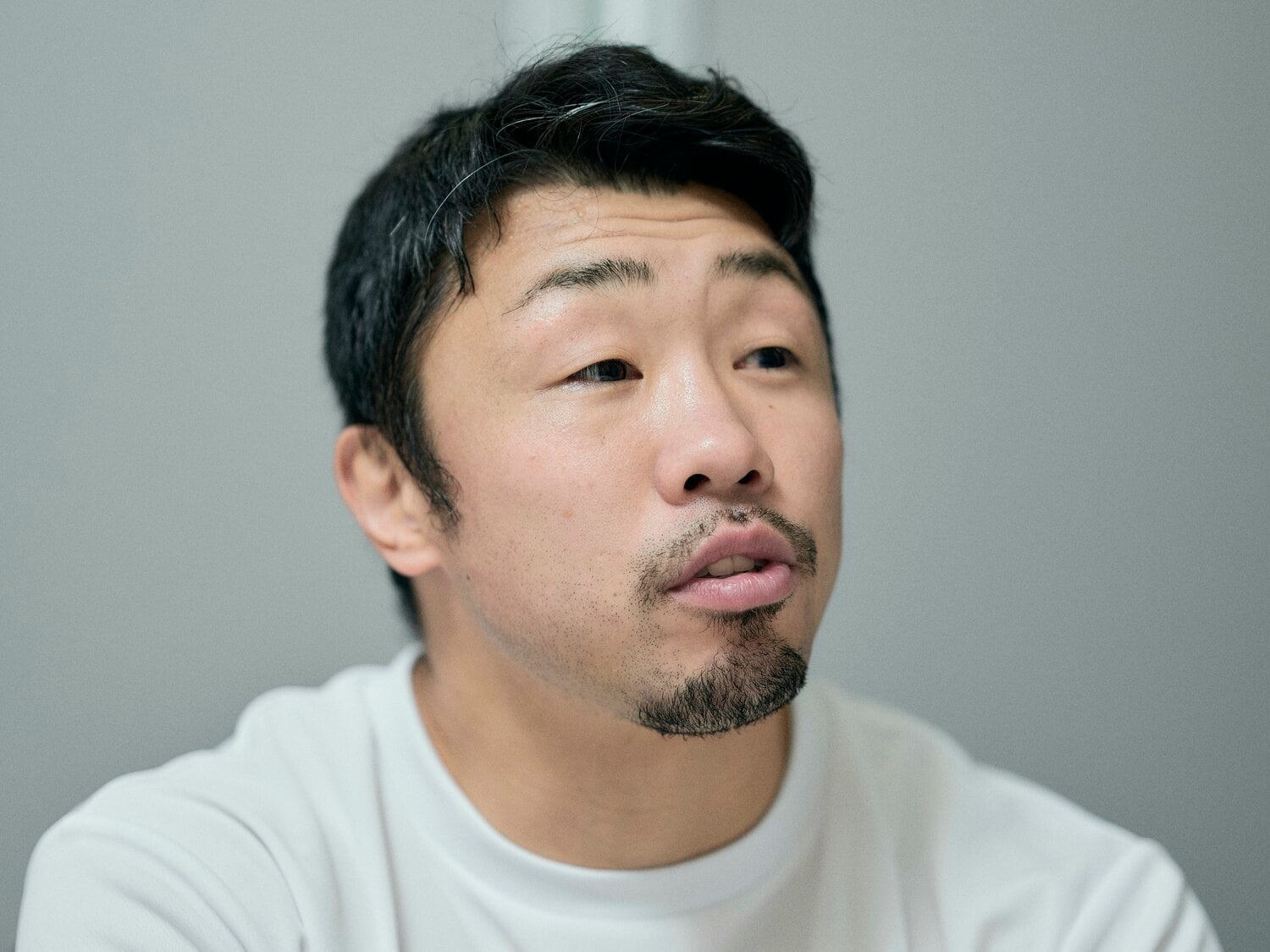 インタビューに応じた八重樫東 ©Yuki Suenaga