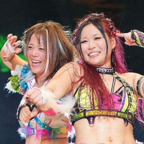 岩谷麻優がイヨ・スカイに抱きついて…マリーゴールドで“奇跡の再会