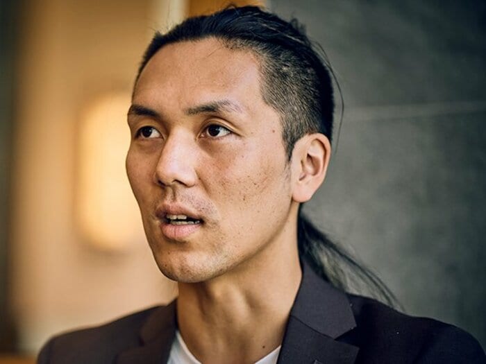 「普段お酒なんて飲まない」日本代表FWは“W杯落選の夜”に痛飲した…監督電撃解任で悲劇「焼肉店の会計がスゴい値段に」「後悔はないです」＜Number Web＞ photograph by Kiichi Matsumoto