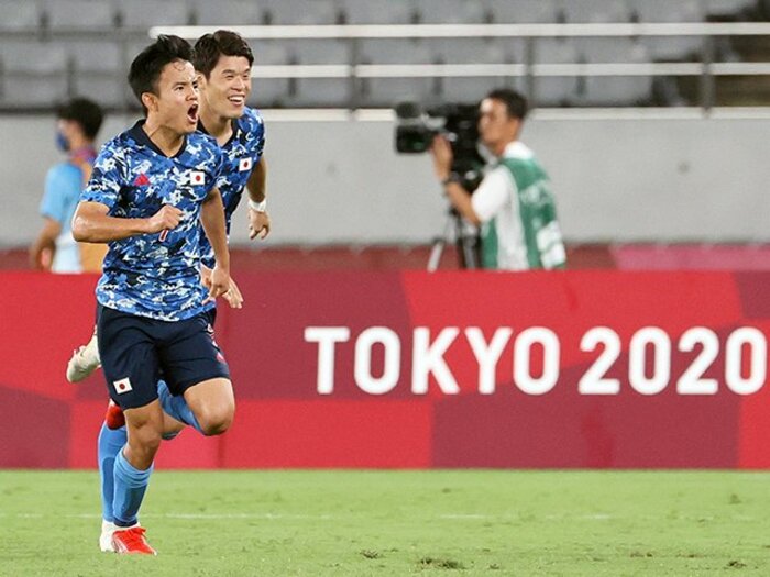 久保建英「決めるとしたら自分」 吉田麻也「コンディションを100に…」頼もしい金メダルへの余白 冨安健洋のケガも“強くなる契機”に<Number Web> photograph by JIJI PRESS