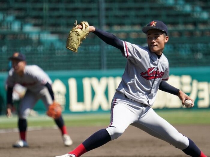 来秋ドラフト「絶対的な高校生投手がいない」と言われるが…“大忙しだった2年生左腕”森下瑠大（京都国際）に期待する理由＜Number Web＞ photograph by Hideki Sugiyama
