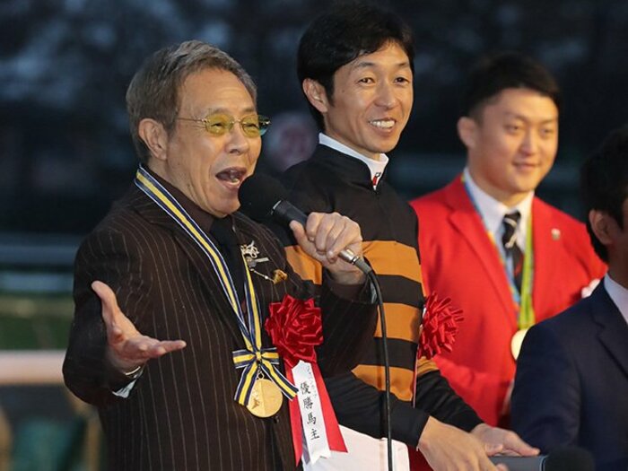 芸術的な共同作業でJC完全勝利。武豊＋キタサンに漂ってきた無敵感。＜Number Web＞ photograph by Yuji Takahashi