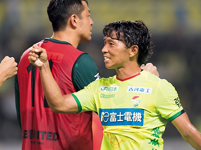 唯一無二の小さな点取り屋。引退の佐藤寿人が極めた哲学。～Jリーグ