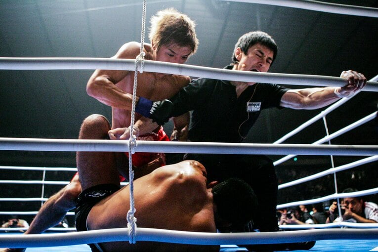 【アンケート5位】所英男vs.アレッシャンドリ・フランカ・ノゲイラ（2005年）©Susumu Nagao