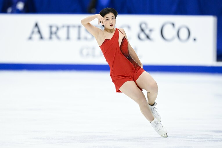 「天使と悪魔が戦ってて…」世界女王・坂本花織22歳が五輪メダル後のシーズンで抱える葛藤「今季あらゆる場面で、悪魔が言うんです」(31)