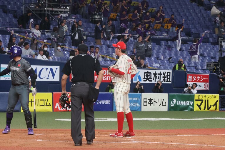 189cmの長身に加え、高校卒業後は15キロの増量に成功。球速も5キロ以上上がった　©Fumi Sawai