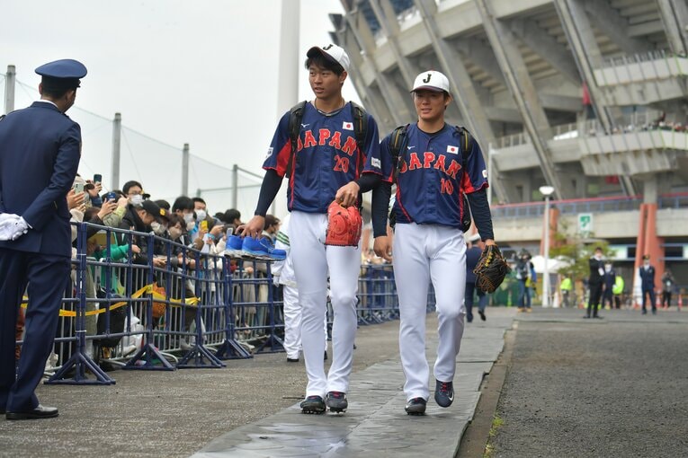 WBC合宿中も仲睦まじい姿を度々見せていた二人　©︎Hideki Sugiyama　