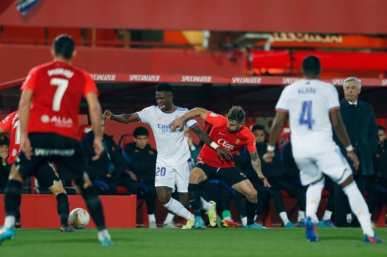 「クボ潰しにロドリゴが戻ってこない？」 “レアルでのライバル”に削られた久保建英… 手痛い敗戦の内実〈撮影者の視点〉(23)