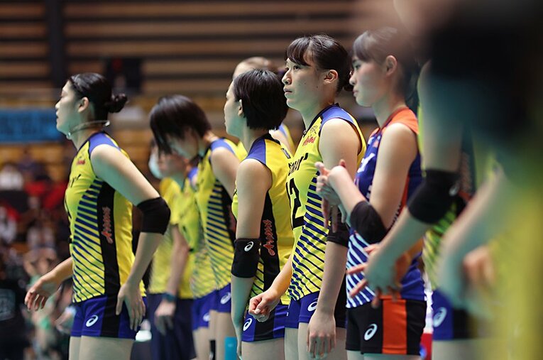 Vリーグ決勝、JTに敗れて悔しい表情を見せる石川真佑（20歳）。「弱さが出た」とさらなる成長を誓った ／ photograph by Yukihito Taguchi