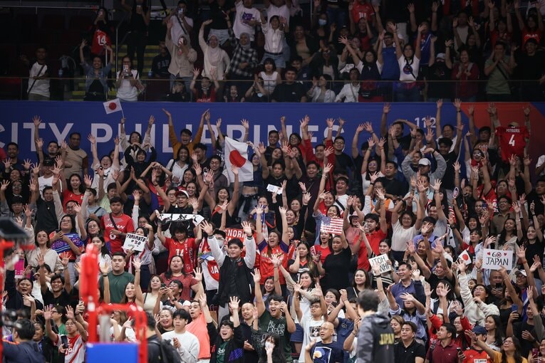 VNL予選ラウンド日本vsアメリカのスタンド　©︎Takahisa Hirano