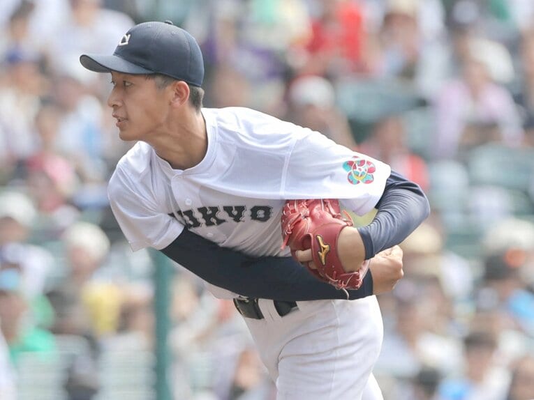 2024年夏の甲子園、神村学園戦の8回に登板した宮内（当時高2）©︎Sankei Shimbun
