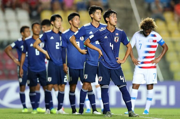 現地時間2日のセネガル戦に勝てばグループ首位での決勝トーナメント進出が決まるU-17日本。たくましい戦いぶりを見せてほしい。 ／ photograph by Getty Images