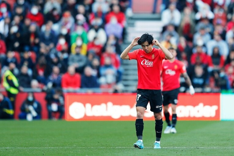 「クボは気合が入っていなかった」と言われたけど… 久保建英の“超集中”に元日本代表監督アギーレが拍手したワケ〈撮影者の視点〉(13)