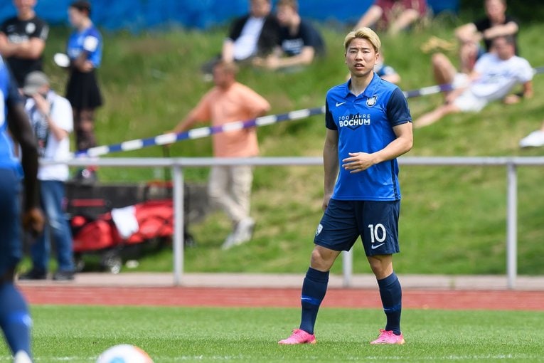 パルチザンと契約を解除した浅野の新天地はボーフムとなった©Getty Images